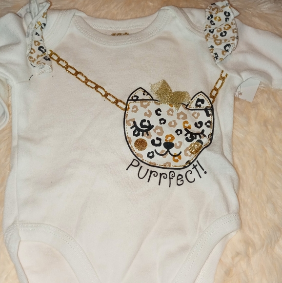 💲SALE 2 FOR $8💲(NWT) Cute Infant Matchin Set - Picture 3 of 10